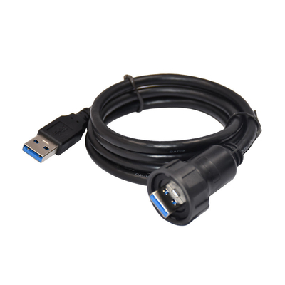 Οι συνδετήρες καλωδίων Ethernet, αρσενικό στη θηλυκή επιτροπή υποδοχών USB τοποθετούν το συνδετήρα IP67 1.5A